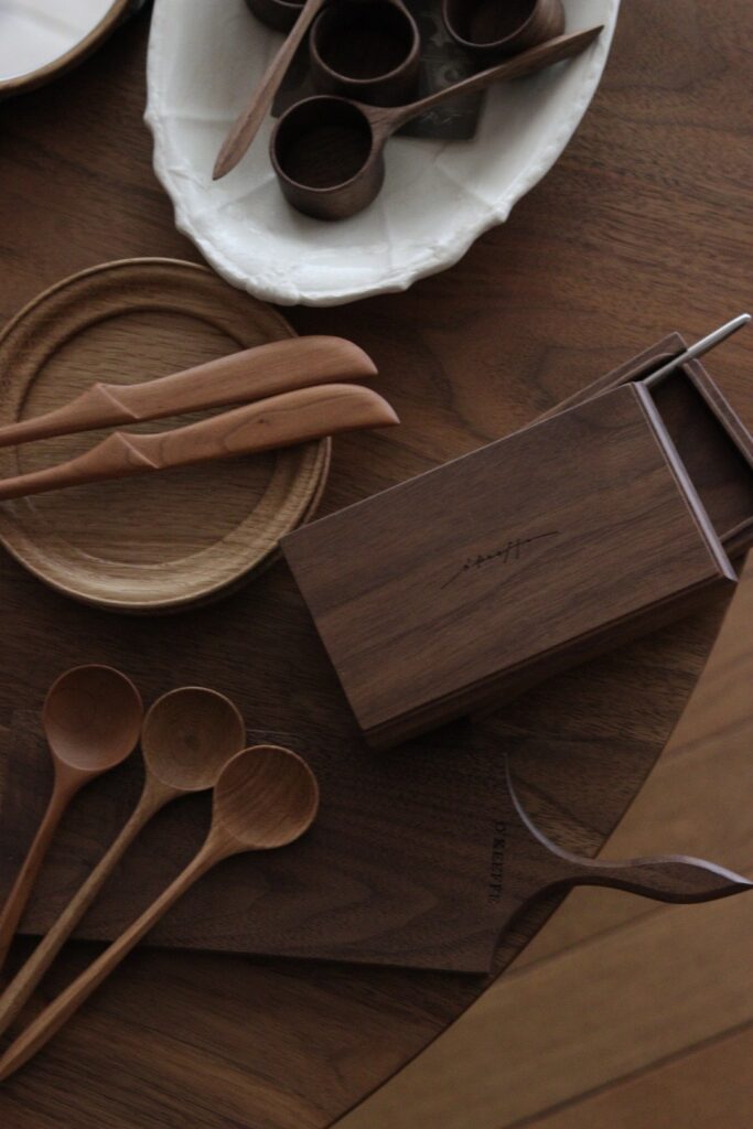 O’KEEFFE FURNITURE の作品